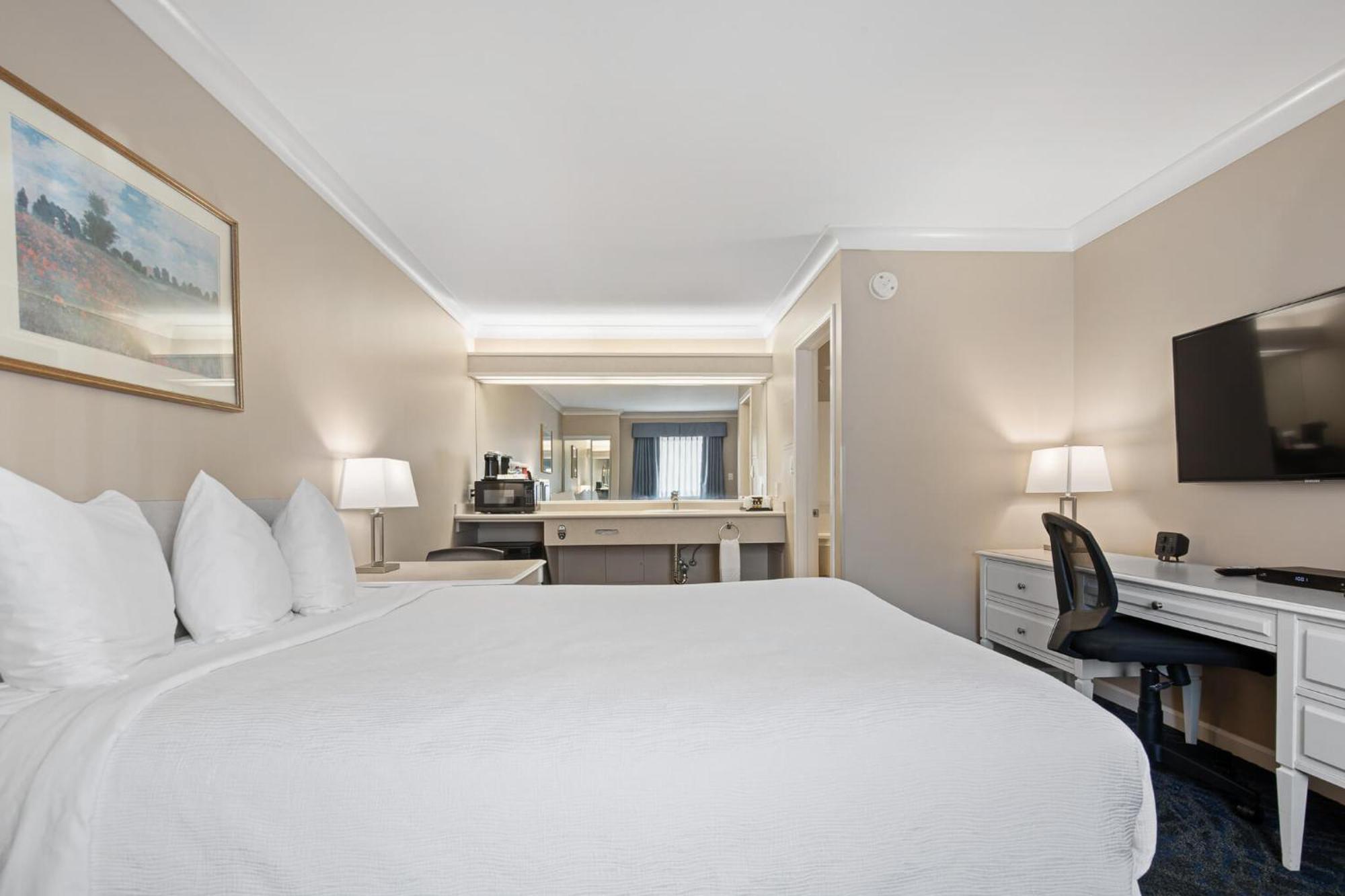 Glenwood Inn & Suites Trail Bagian luar foto