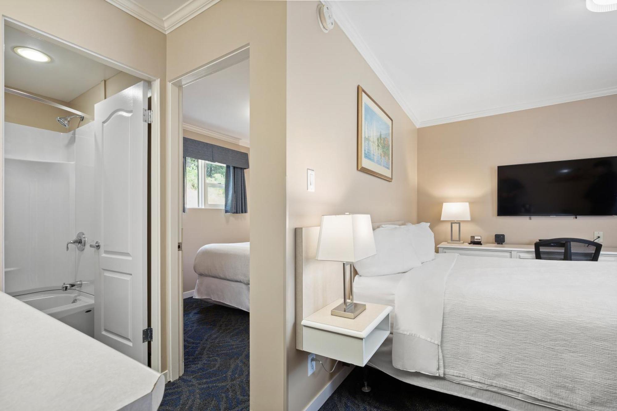 Glenwood Inn & Suites Trail Bagian luar foto